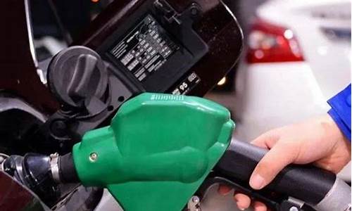 油价涨利好新能源汽车_油价大涨新能源好吗